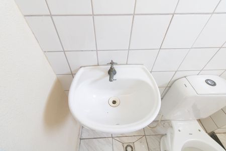 Apartamento para alugar com 48m², 2 quartos e 1 vaga Apartamento para alugar com 48m², 2 quartos e 1 vagaBanheiro