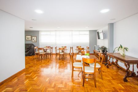 Apartamento à venda com 45m², 1 quarto e 1 vaga