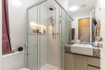 Studio à venda com 30m², 1 quarto e 1 vaga Studio à venda com 30m², 1 quarto e 1 vagaBanheiro