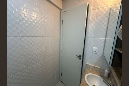 Apartamento para alugar com 56m², 2 quartos e 1 vaga Apartamento para alugar com 56m², 2 quartos e 1 vagaBanheiro