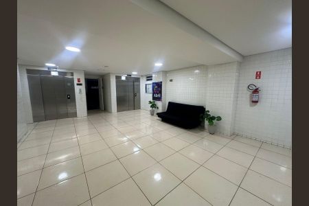 Apartamento para alugar com 56m², 2 quartos e 1 vaga Apartamento para alugar com 56m², 2 quartos e 1 vagaHall de entrada