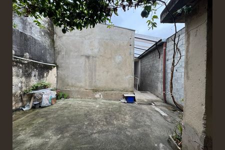Casa à venda com 240m², 2 quartos e 1 vaga Casa à venda com 240m², 2 quartos e 1 vagaQuintal