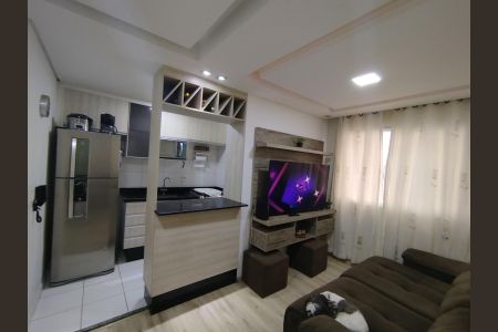Sala de apartamento à venda com 2 quartos, 46m² em Itaquera, São Paulo