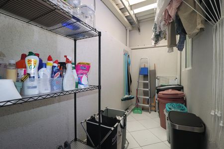 Casa à venda com 120m², 3 quartos e 2 vagasÁrea de Serviço