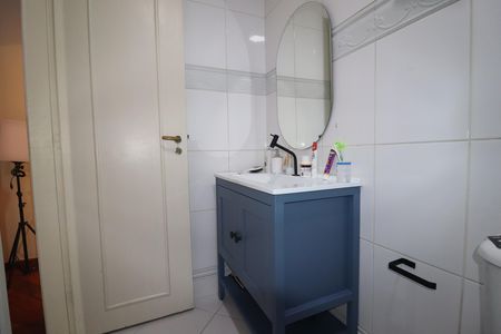 Casa à venda com 120m², 3 quartos e 2 vagasBanheiro 2