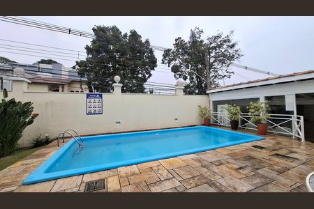 Casa à venda com 120m², 3 quartos e 2 vagas Casa à venda com 120m², 3 quartos e 2 vagasÁrea comum - Piscina