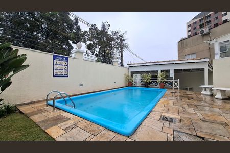 Casa à venda com 120m², 3 quartos e 2 vagas Casa à venda com 120m², 3 quartos e 2 vagasÁrea comum - Piscina