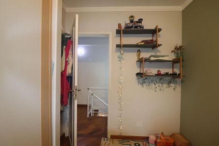 Casa à venda com 120m², 3 quartos e 2 vagasQuarto 2