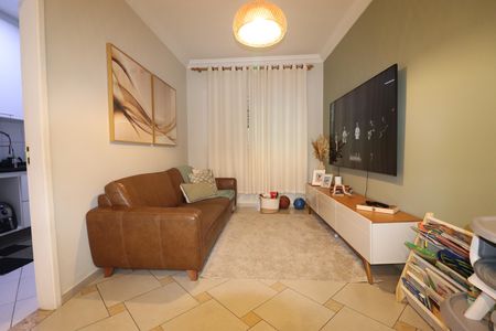 Casa à venda com 120m², 3 quartos e 2 vagasSala