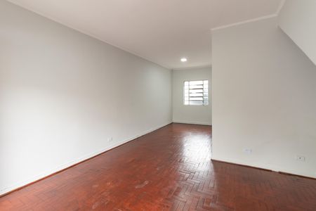 Casa para alugar com 109m², 2 quartos e sem vaga Casa para alugar com 109m², 2 quartos e sem vagaSala