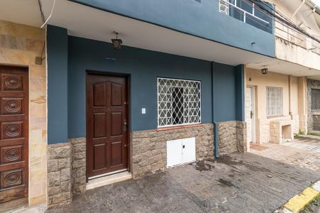 Casa para alugar com 109m², 2 quartos e sem vaga Casa para alugar com 109m², 2 quartos e sem vagaFachada