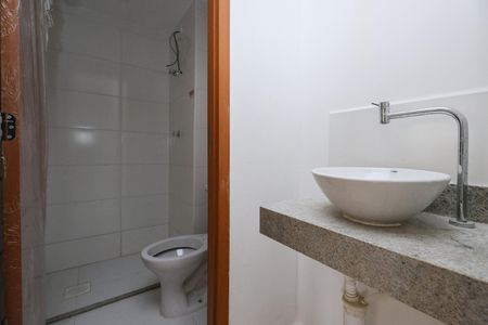 Apartamento para alugar com 34m², 2 quartos e sem vagaBanheiro