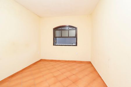 Quarto 1 de casa para alugar com 2 quartos, 80m² em Vila Reis, São Paulo