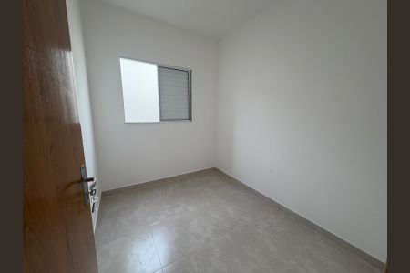 Quarto 2 de apartamento para alugar com 2 quartos, 59m² em Jardim Caguassu, São Paulo