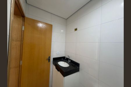Apartamento para alugar com 59m², 2 quartos e sem vaga Apartamento para alugar com 59m², 2 quartos e sem vagaBanheiro