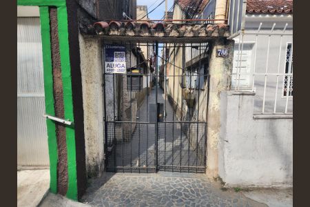 Casa para alugar com 120m², 3 quartos e sem vaga Casa para alugar com 120m², 3 quartos e sem vagaFachada