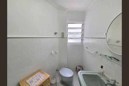 Banheiro de apartamento para alugar com 1 quarto, 45m² em Vila Caiçara, Praia Grande