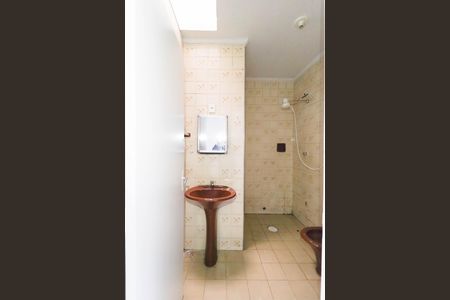 Casa para alugar com 110m², 2 quartos e 1 vaga Casa para alugar com 110m², 2 quartos e 1 vagaBanheiro