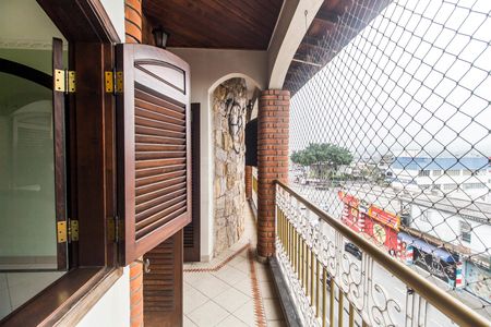 Apartamento para alugar com 250m², 1 quarto e sem vaga Apartamento para alugar com 250m², 1 quarto e sem vagaVaranda