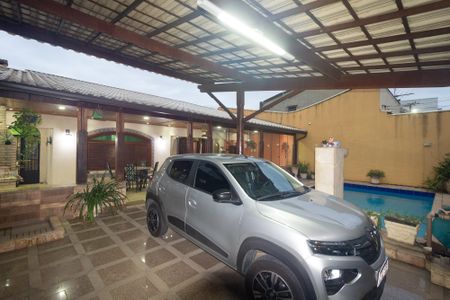 Casa para alugar com 300m², 3 quartos e 2 vagas Casa para alugar com 300m², 3 quartos e 2 vagasQuintal