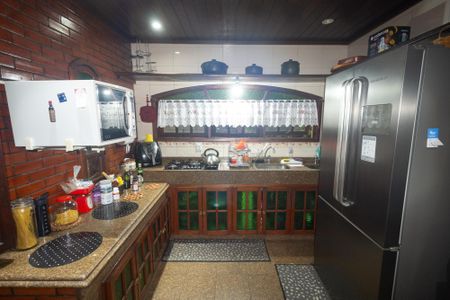 Casa para alugar com 300m², 3 quartos e 2 vagas Casa para alugar com 300m², 3 quartos e 2 vagasCozinha