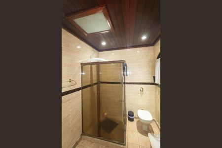 Casa para alugar com 300m², 3 quartos e 2 vagas Casa para alugar com 300m², 3 quartos e 2 vagasBanheiro Social 1