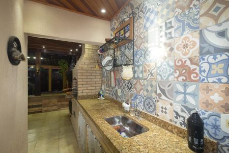 Casa para alugar com 300m², 3 quartos e 2 vagas Casa para alugar com 300m², 3 quartos e 2 vagasChurrasqueira