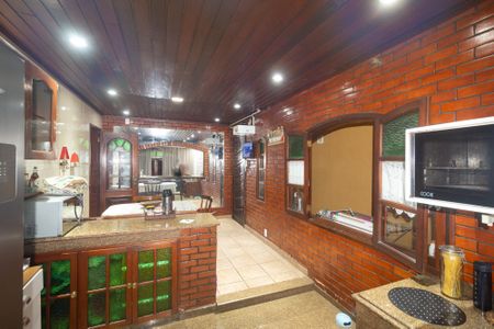Casa para alugar com 300m², 3 quartos e 2 vagas Casa para alugar com 300m², 3 quartos e 2 vagasCozinha