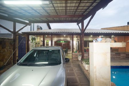 Casa para alugar com 300m², 3 quartos e 2 vagas Casa para alugar com 300m², 3 quartos e 2 vagasQuintal