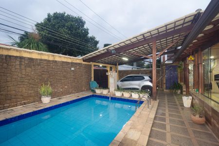 Casa para alugar com 300m², 3 quartos e 2 vagas Casa para alugar com 300m², 3 quartos e 2 vagasQuintal