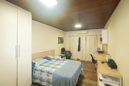 Casa para alugar com 300m², 3 quartos e 2 vagas Casa para alugar com 300m², 3 quartos e 2 vagasQuarto 1