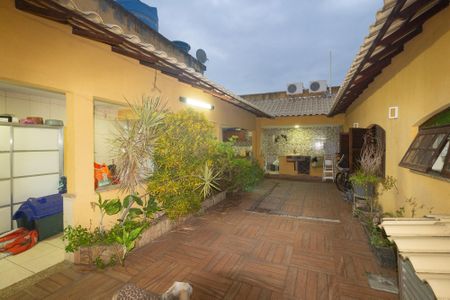Casa para alugar com 300m², 3 quartos e 2 vagas Casa para alugar com 300m², 3 quartos e 2 vagasÁrea de Serviço
