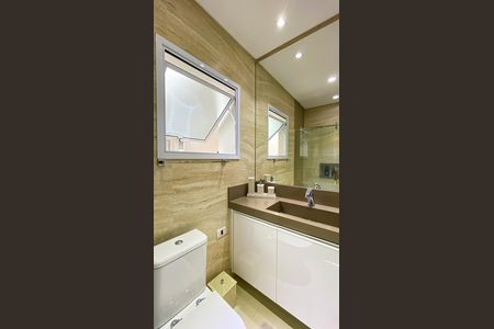 Casa de condomínio à venda com 600m², 4 quartos e 10 vagas Casa de condomínio à venda com 600m², 4 quartos e 10 vagasBanheiro da Suíte 3