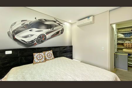 Casa de condomínio à venda com 600m², 4 quartos e 10 vagas Casa de condomínio à venda com 600m², 4 quartos e 10 vagasSuíte 2