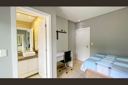 Casa de condomínio à venda com 600m², 4 quartos e 10 vagas Casa de condomínio à venda com 600m², 4 quartos e 10 vagasSuíte 1