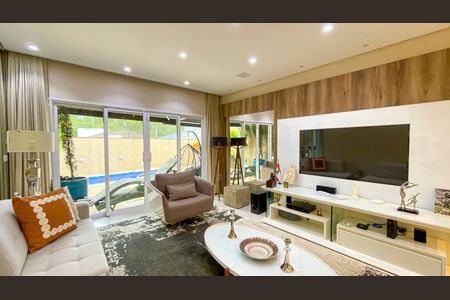Casa de condomínio à venda com 600m², 4 quartos e 10 vagas Casa de condomínio à venda com 600m², 4 quartos e 10 vagasSala