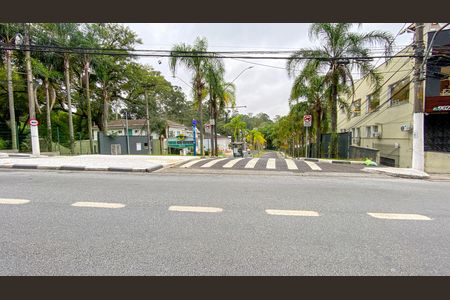 Casa de condomínio à venda com 600m², 4 quartos e 10 vagas Casa de condomínio à venda com 600m², 4 quartos e 10 vagasFachada do Condominio