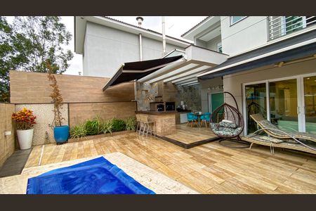 Casa de condomínio à venda com 600m², 4 quartos e 10 vagas Casa de condomínio à venda com 600m², 4 quartos e 10 vagasQuintal Gourmet