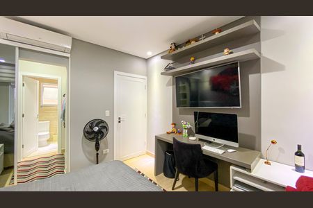 Casa de condomínio à venda com 600m², 4 quartos e 10 vagas Casa de condomínio à venda com 600m², 4 quartos e 10 vagasSuíte 3