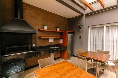 Apartamento à venda com 69m², 2 quartos e 2 vagas Apartamento à venda com 69m², 2 quartos e 2 vagasÁrea comum - Churrasqueira