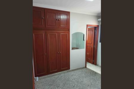 Apartamento para alugar com 4 quartos, 220m² em Jardim Proença, Campinas