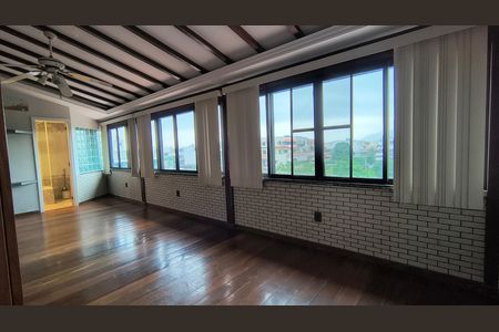 Apartamento para alugar com 300m², 4 quartos e 2 vagas Apartamento para alugar com 300m², 4 quartos e 2 vagasSuíte 2