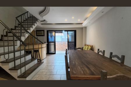 Apartamento para alugar com 300m², 4 quartos e 2 vagas Apartamento para alugar com 300m², 4 quartos e 2 vagasSala