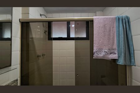 Apartamento para alugar com 300m², 4 quartos e 2 vagas Apartamento para alugar com 300m², 4 quartos e 2 vagasBanheiro da Suíte 1
