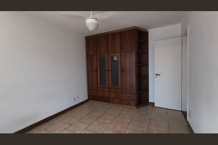 Apartamento para alugar com 300m², 4 quartos e 2 vagas Apartamento para alugar com 300m², 4 quartos e 2 vagasQuarto 1
