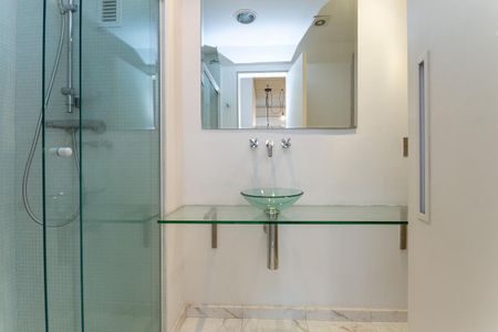 Banheiro Social de apartamento para alugar com 1 quarto, 70m² em Vila Leopoldina, São Paulo