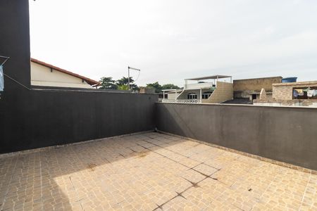 Casa para alugar com 100m², 3 quartos e 1 vaga Casa para alugar com 100m², 3 quartos e 1 vagaTerraço