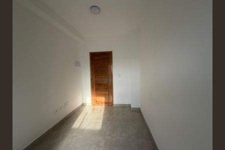 Sala de apartamento para alugar com 2 quartos, 50m² em Jardim Caguassu, São Paulo