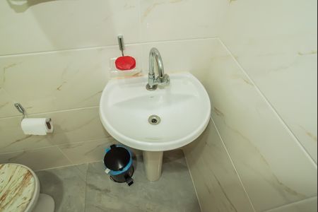 Casa para alugar com 140m², 2 quartos e 1 vaga Casa para alugar com 140m², 2 quartos e 1 vagaBanheiro 2