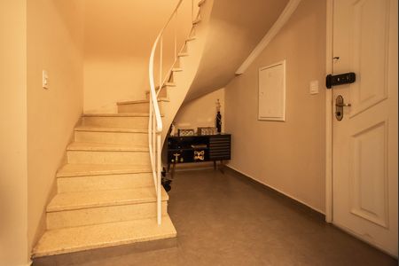 Casa para alugar com 140m², 2 quartos e 1 vaga Casa para alugar com 140m², 2 quartos e 1 vagaSala de estar